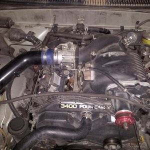 Super installed ! Also, smaller pulley and the 7th injector kit from Underdog racing was a cool addition; the runner is not so sluggish anymore !