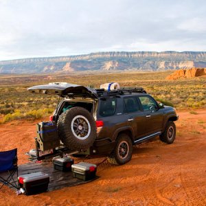 Hole in The Rock road