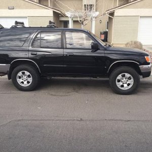 16" Tacoma Snowflakes