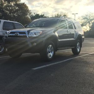 WHEN I FIRST PUT THE DAYSTAR LEVELING KIT AND FJ SPRINGS