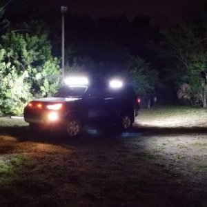 40" led bar in the front and 20" led bars on the sides and back