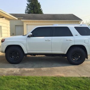 285/70/17 BFG's On FN Pro Wheels & Stock Suspension / 15% Window Tint