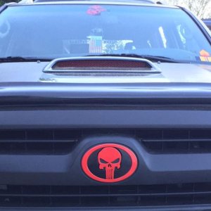 Front Grille with Punisher Emblem (Zoomed)