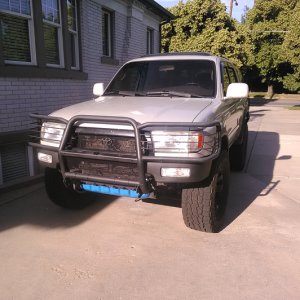 just had to take a pic of the rig in the drive way