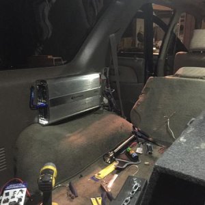 Amp Installation and mounting