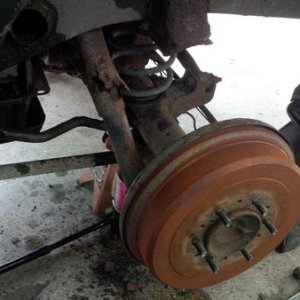 Yep, its a rear shock