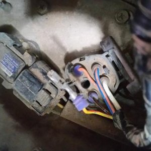 02 Fuel sending unit. Where do these wires go?