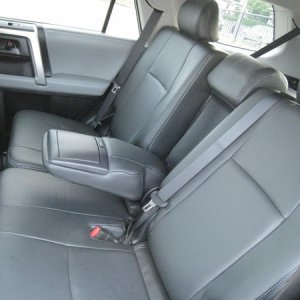 rearseat：blackleather
