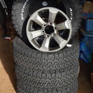 275/70/18 KO2's