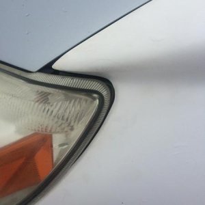 Headlight gap