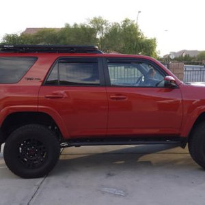 Rhino-Rack installed.