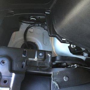 This is what it looks like with the side cover removed.