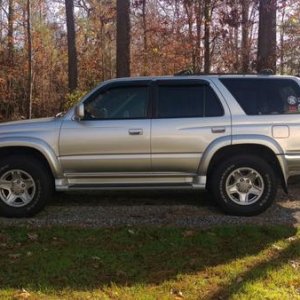 Before-lift picture.  Front and rear both measure 20 inches from center of wheel to fender.

Full OME Suspension to be installed soon.  881/890