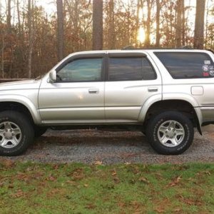 Full OME suspension.  881/890 no front spacer. Stock wheels 265/70r16