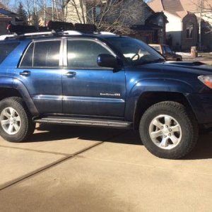 My 3rd 4Runner - 2004
2 1/2" Daystar leveling kit
Air Lift 1000 airbags
Hankook Dynapro ATM 265/70/17
Yak Rack on top
Sold in 1995
Tekonsha Brake Cont