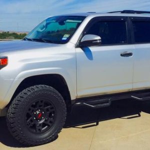 TRD Wheel + 275/70/17 Cooper Discoverer ST Maxx
