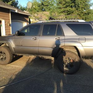 toytec 2.5, w/ Bilstien 5100 shocks