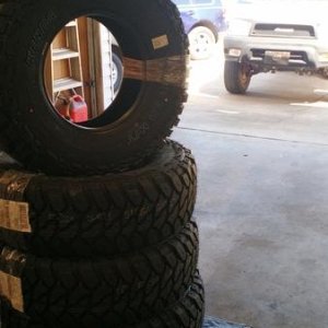 Finally pulled the trigger on these 285/75/16 Kenda Klever M/Ts