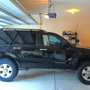 New BFG 265/70/17s with Bils set @ 0. Has been bumped to .85 since to level the truck