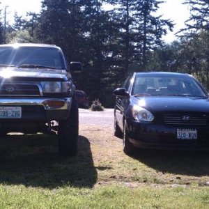 T4R next to my girlfriend's hyundai