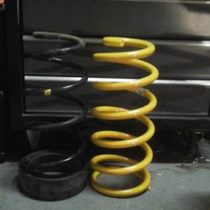 HD coil compared to stock 4runner coil and Daystar spacer. Same hight without weight. 2 inch height difference on the vehicle.