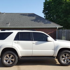 2007 Limited 2wd Daystar 2.5/1.5 lift with 275/65R18 Cooper AT3
