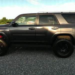 2015 SR5P with Toytec Ultimate 3" Lift & Bilstein 5100's | Mickey Thompson Baja MTZ P3 Tires (285/70R17) | 17x9 Mickey Thompson Sidebiter II Wheels