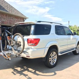 Kuat & 275/60/20 with LC100 rear coil swap