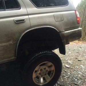 she has a bit of flex - not bad for the sway bars still in.