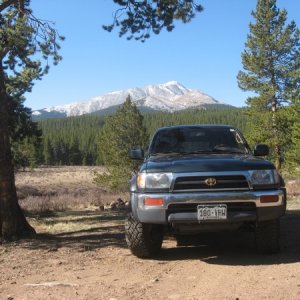 A cold morning near Selkirk Campground, CO.