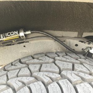 2.0 Remote Reservoir Rear Shock