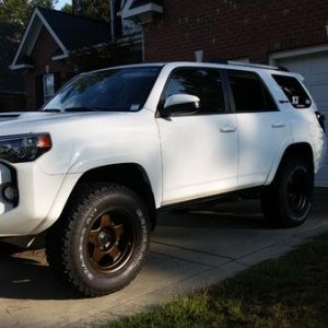 Pictures don't do my new wheels justice.