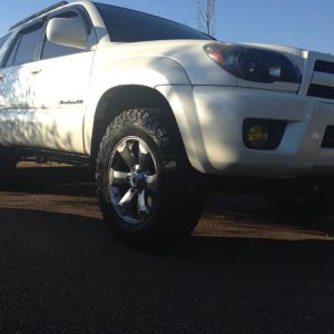 (1) New tires: BFG KO2 - 255/70/18