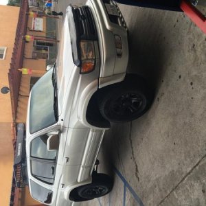 after 2.5" lift look at that gap