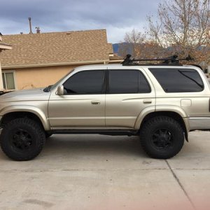 Toyo lift rail sliders welded on =)