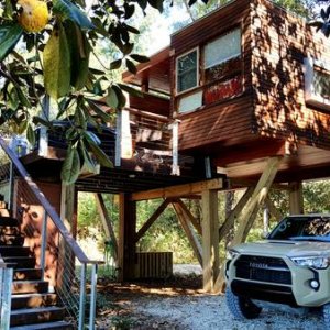 2016Fall Brooke YogaRetreatTreeHouse4Runner