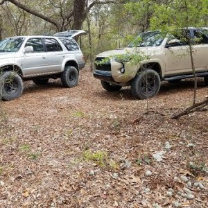 2002 SR5 lifted 3.5"R and 3"F on 33s, and 2016 TRDP lifted 2" F/R on 33s.