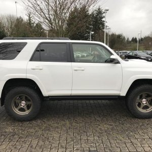 New lift wheels and tires