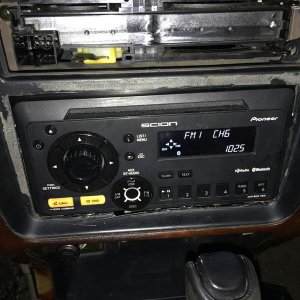 T1819 radio ruff in