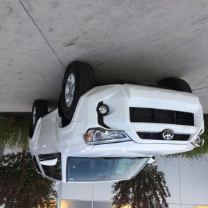White 4Runner SR5 5th Gen