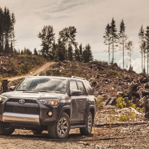 2017 TRD Off Road w/ KDSS

Currently stock.