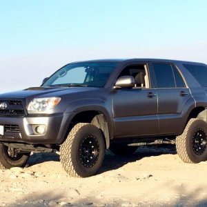 8/2017 - Jet Black Ray10s mounted & temp Ebay grille 2.0 installed