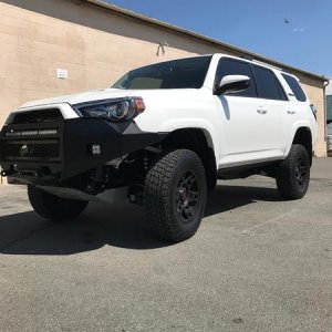 Icon Stage 7 (billet) w/dual front shocks lift installed