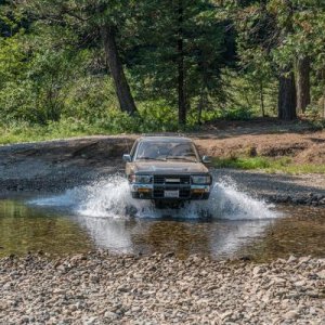 TruckRiver1