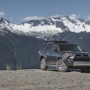 2017 TRD Off Road w/ KDSS

Currently stock.