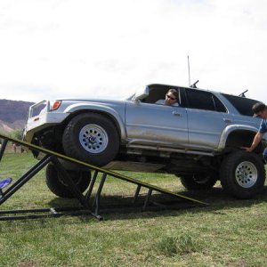 Checking ramp travel index. A lot has changed since that pic was taken, so I think it could go a little further now before any tire comes off the grou