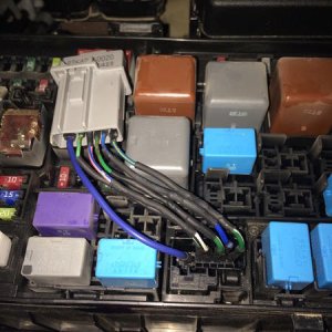 High Beam Relay in Fuse Box. Lid still closes completely with the relay wired like this.