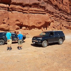 Talking 4runners on Potash Rd/Shafer Switchback Canyonlands NP