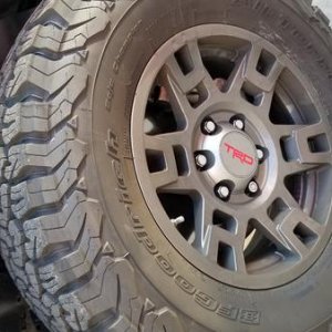 285/70/17 & Toytec BOSS 2.5 Coilover with TC UCA
