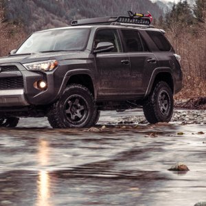 2017 TRD Off Road w/kdss